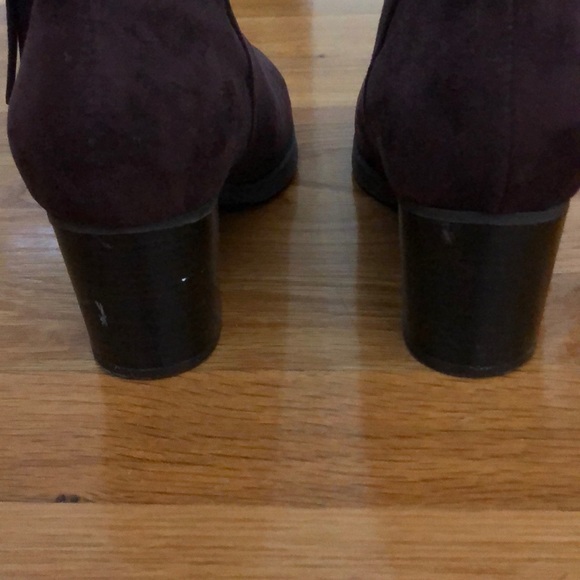 ✨Size 8 Burgundy Booties ✨ - Picture 4 of 4